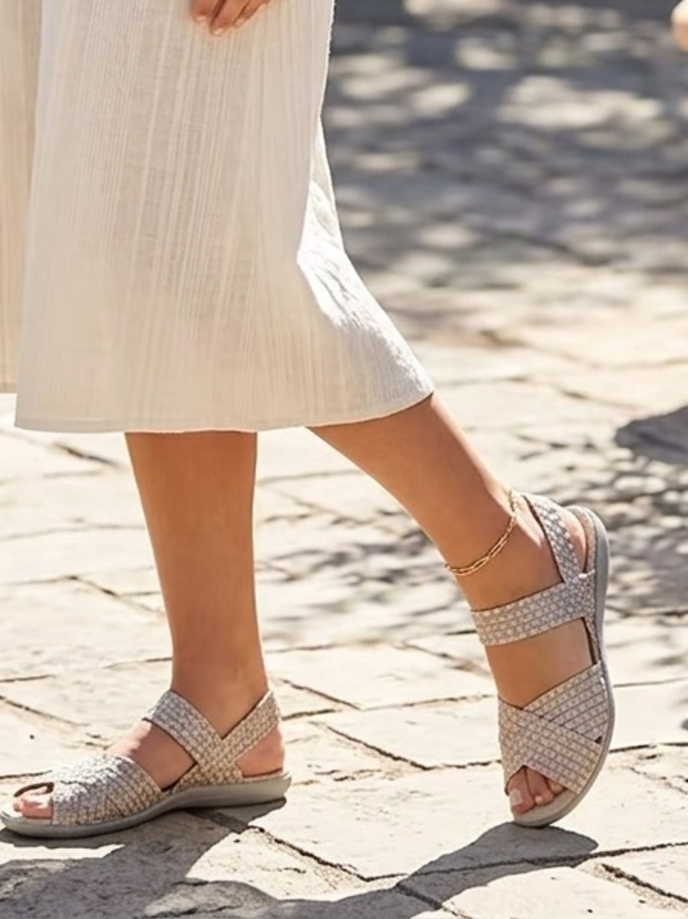 Bernie Mev Balmy Sandal Shimmer Woven Size 38 NIB